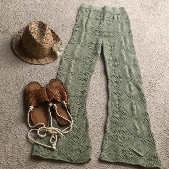 Free People Pants - FP BEACH/“GET AWAY”SAGE CROCHET KNIT FLAIRED PANTS/NEW